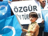 Doğu Türkistan 2015'e Namaz ve Başörtüsü Yasağıyla Giriyor