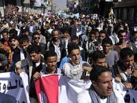 Yemen'de Karşılıklı Gösteriler Düzenlendi