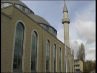 PEGIDA'nın Merkezinde Camiye Çirkin Saldırı