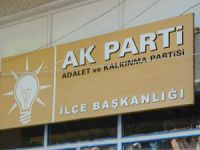 AK Parti Kartal İlçe Binasına Baskın