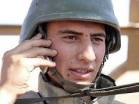 Askere Müjde: Cep Telefonu Serbest Olacak!