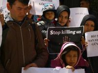 Afgan Sığınmacılar BM'yi Protesto Etti