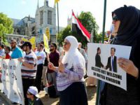 Sisi, İngiltere'de Protesto Edildi