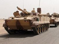 Aden'e Tanklarla Takviye Yapıldı