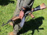 Bomba Yapmaya Çalışan PKK'lı Kendini Patlattı