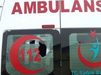 Hasta Çocuğu Almaya Giden Ambulansa Saldırdılar