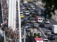 Göçmenleri Sınıra Otobüsle Götürmeyi Teklif Ettiler