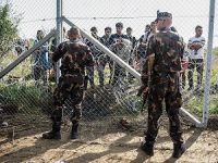 BM: Avrupa'da Yeni Tel Örgüler Görmek İstemiyoruz