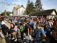 Sığınmacılar Hırvatistan Sınırına Yöneldi