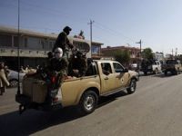 Afganistan'da Taliban Bir İlçeyi Daha Ele Geçirdi