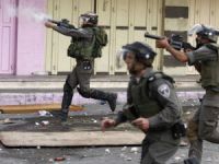 Gazze Sınırında 3 Filistinli Genç Yaralandı