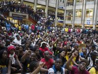 Güney Afrika'da Harç Zammı Protestosu