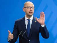 Ukrayna Başbakanı Yatsenyuk İstifa Edeceğini Açıkladı