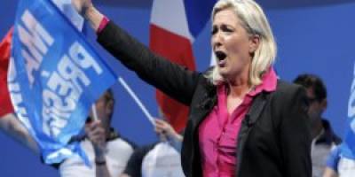 Fransa'da "Aşırı Sağcı" Le Pen Yine Mahkûm Oldu