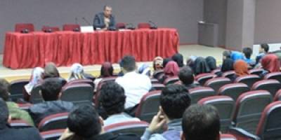 İstanbul İlahiyat'ta "Türkiye'nin İlahiyat Sorunu" Konuşuldu