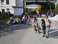 Letonya, Mültecilerin Aylık Ücretini Aşağı Çekiyor