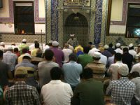 ABD'de Namaz Kılıyorlar Diye 150 Kişi İşsiz Kaldı