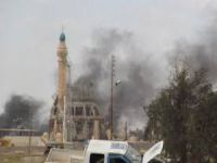 Irak'ta Camiler ve İnsanlar Yakılıyor