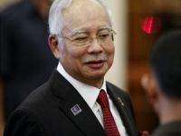 Malezya'da Başbakan Yolsuzluk İddialarından Aklandı