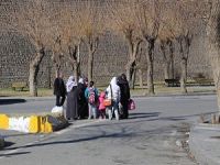 Bağlar'da PKK Saldırısından Endişe Duyan Aileler Evlerini Terk Ediyor