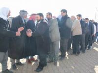 İslami STK’lardan Cafer Gizli’nin Ailesine Taziye Ziyareti