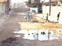 PKK'liler Küçücük Çocuklara Barikat Kurdurtuyor!