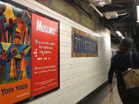 İslamofobi Karşıtı 'Mizahlı' Afişler New York Metrosunda