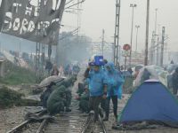 12 Bin Sığınmacının İdomeni'deki Bekleyişi Sürüyor