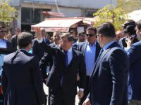 Davutoğlu Sur'da: ‘Yangın Yerinde Gül Yetiştireceğiz’