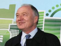 Eski Belediye Başkanı İsrail'i Eleştirdi, İhraç Edildi