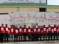 İHH, Azez'de 'Halep Yanıyor' Eylemi Düzenledi