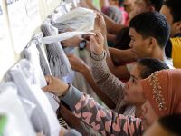 Filipinler'de Halk Sandık Başında