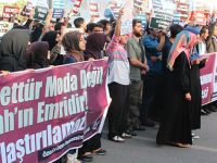 Muhafazakar Moda Ahlaksızlığı Protesto Edildi!