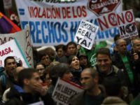 İspanya'da 'Öfkeliler' Yeniden Sokaklarda