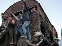 İdomeni'de Polis ve Sığınmacılar Arasında Arbede