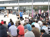 Berlin'de Öğrencilerin 'Mescit' Protestosu Sürüyor