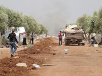 IŞİD'den Kaçan On Binlerce Aile Dar Bir Alanda Sıkıştı!