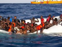 “Göçmenler Libya’da Köle Pazarlarında Satılıyor”