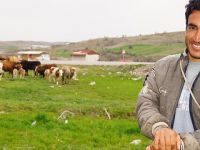 Suriyeliler Çobanlık Yaparak Geçimini Temin Ediyor