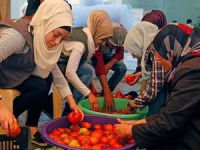 Lübnan'da Suriyeliler İçin Ramazan Sofrası: SAWA Mutfağı