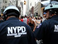 New York'taki 'Polis Şiddeti' Protestolarında 40 Gözaltı