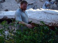 Halep'te Yıkıntılar Arasında Sebze Bahçesi!