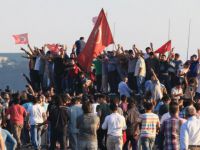 "Allahu Ekber Kebira Deyip Zalimin Üstüne Yürüdüler"