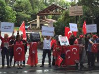 Pensilvanya'da Gülen Malikanesinin Önünde Protesto Edildi