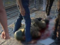 Linç Edildiği İddia Edilen Askeri Darbeci Komutan Vurmuş!