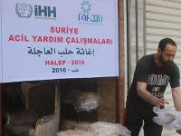 İHH, Halep'e 5 Kamyon Yardım Ulaştırdı