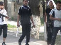 Özbek ve Kırgız Gençler Arasında Etnik Boğazlaşma