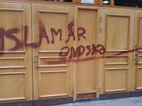İsveç'te Camiye Çirkin Saldırı