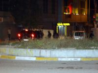 Van'da AK Parti Binasına Saldırı