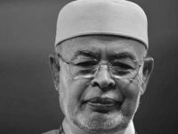 Malezya İslam Partisi Lideri Harunuddin Vefat Etti